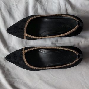 Vionic Dahlia Pointed Toe Flat